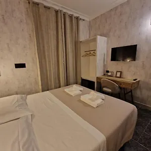 Otel Agora, Roma