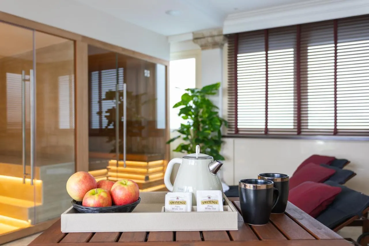 Porto Romano - The Marina Resort Fiumicino Hotel