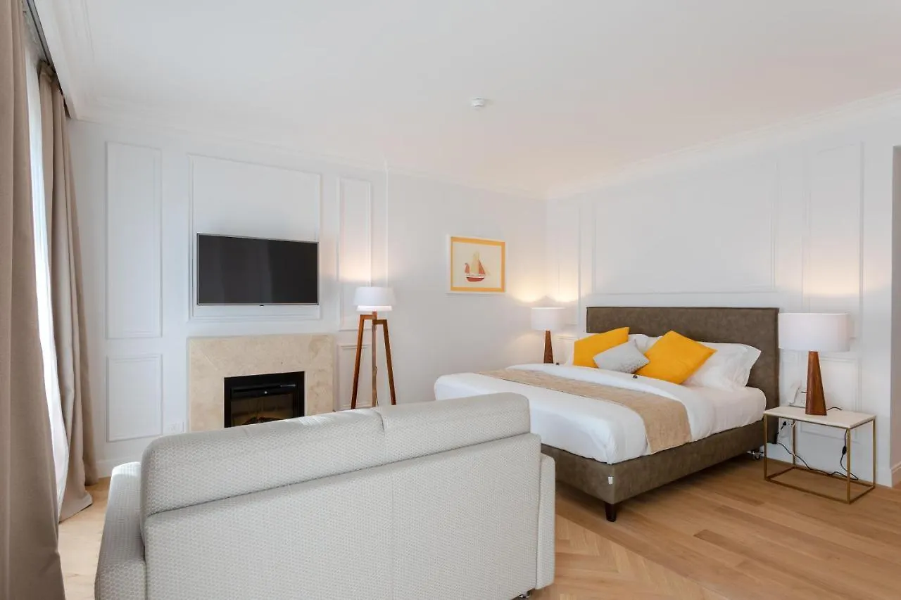 Porto Romano - The Marina Resort Fiumicino Hotel