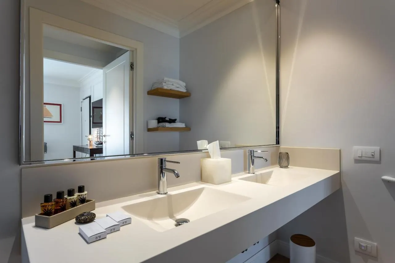 Porto Romano - The Marina Resort Fiumicino 4*,