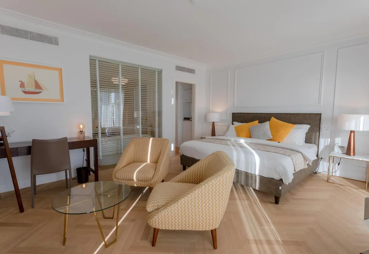 **** Szálloda Porto Romano - The Marina Resort Fiumicino Olaszország